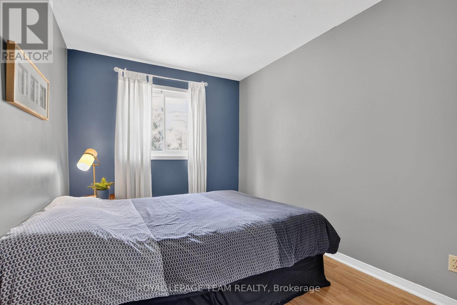 65 WOODPARK WAY - 30