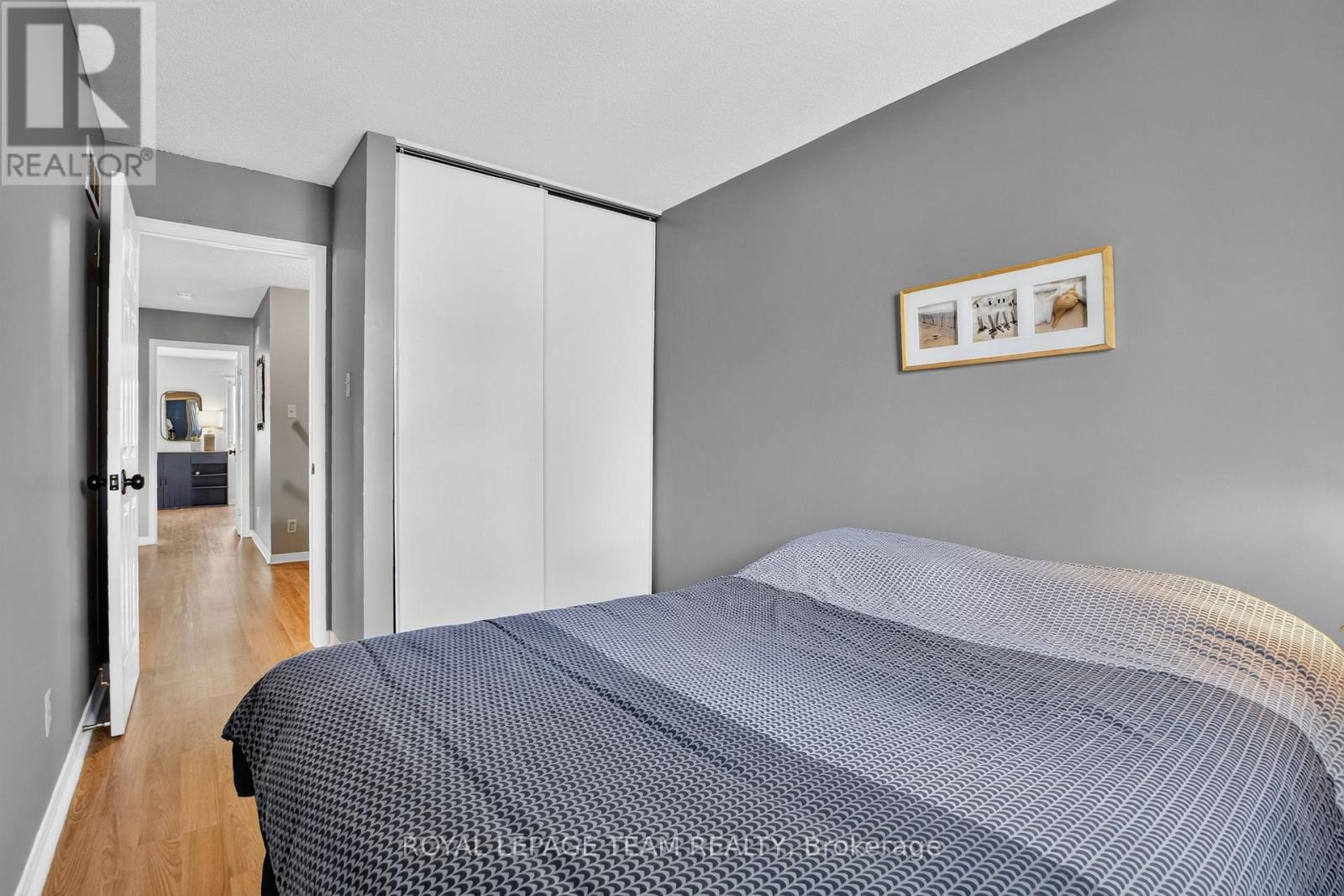 65 WOODPARK WAY - 32
