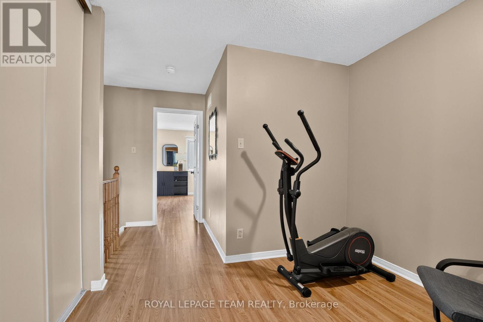 65 WOODPARK WAY - 37
