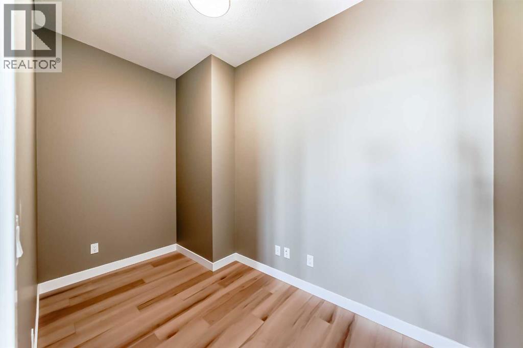 #433 4303 1 Street NE - 34