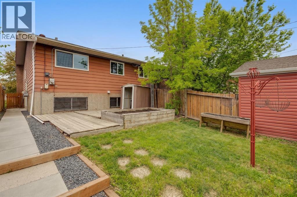 7828 20A Street SE - 24