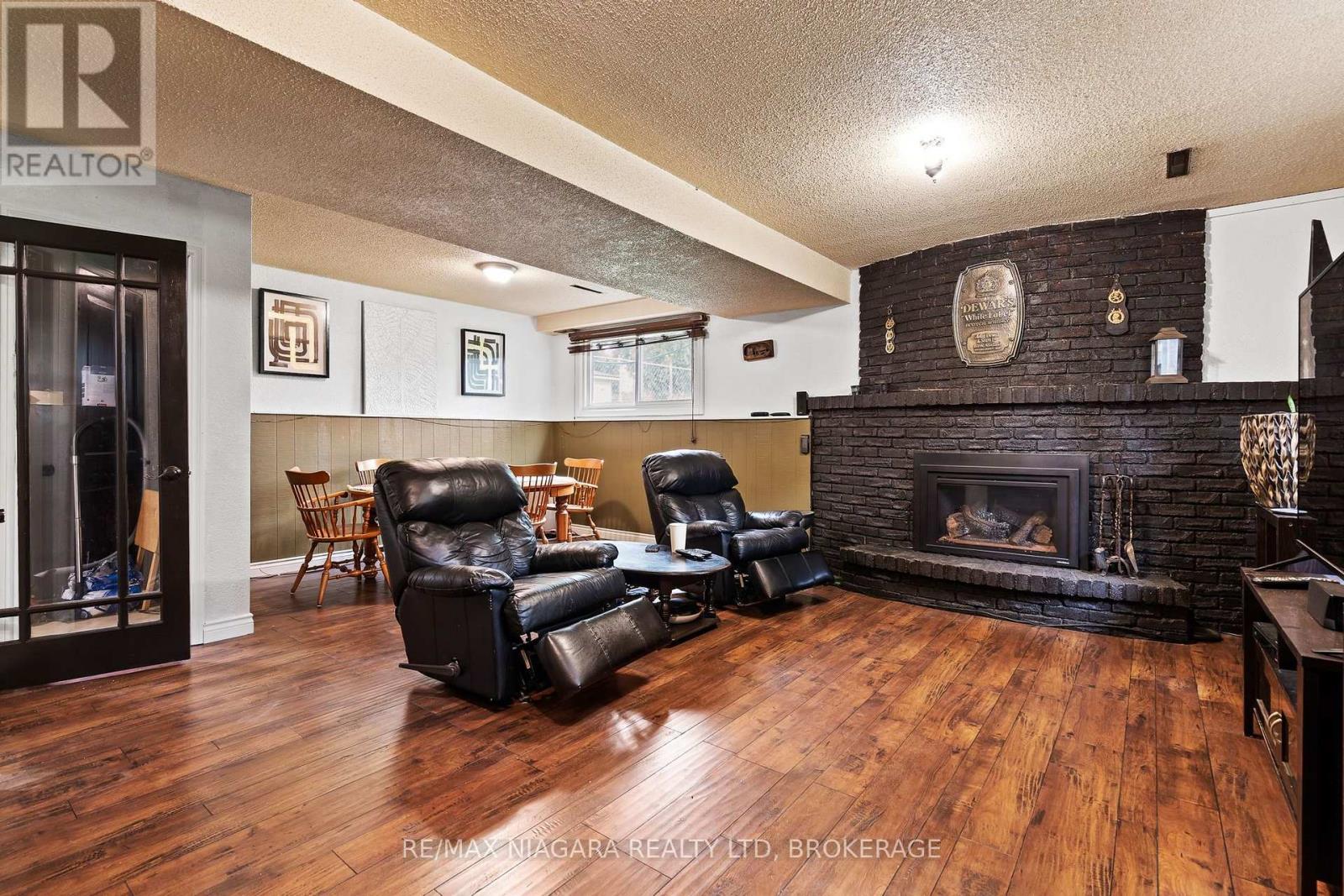 6186 DELTA DRIVE - 14