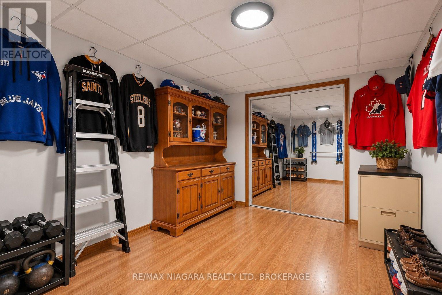 6186 DELTA DRIVE - 20