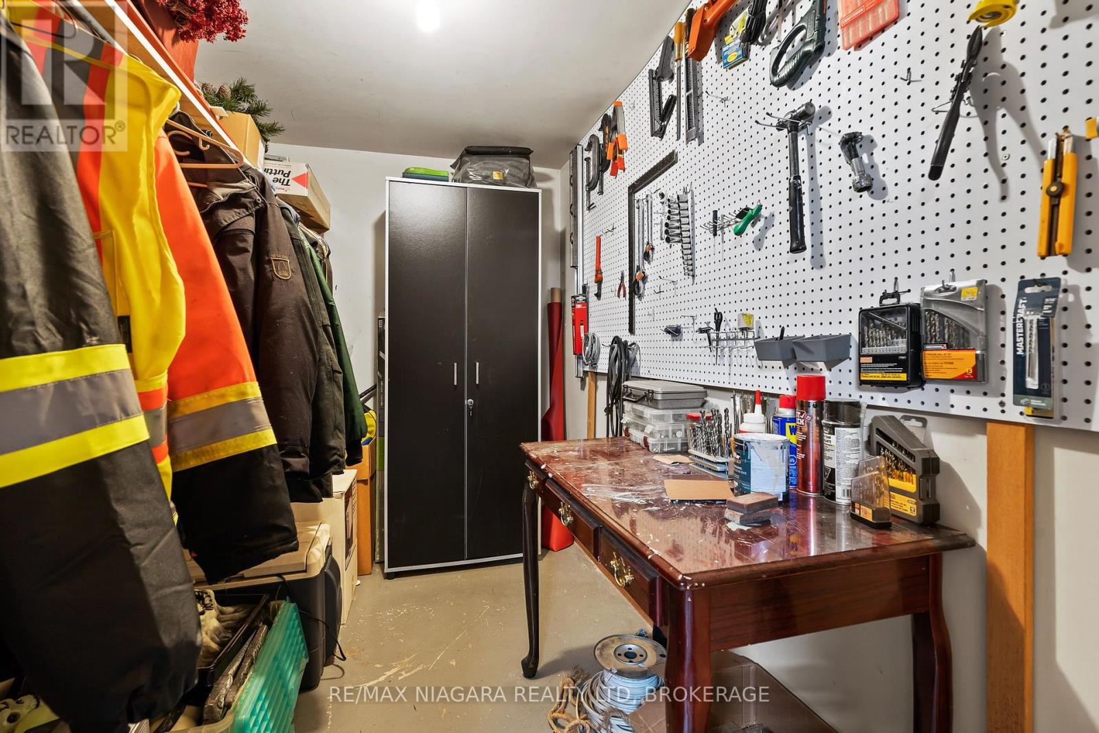6186 DELTA DRIVE - 21