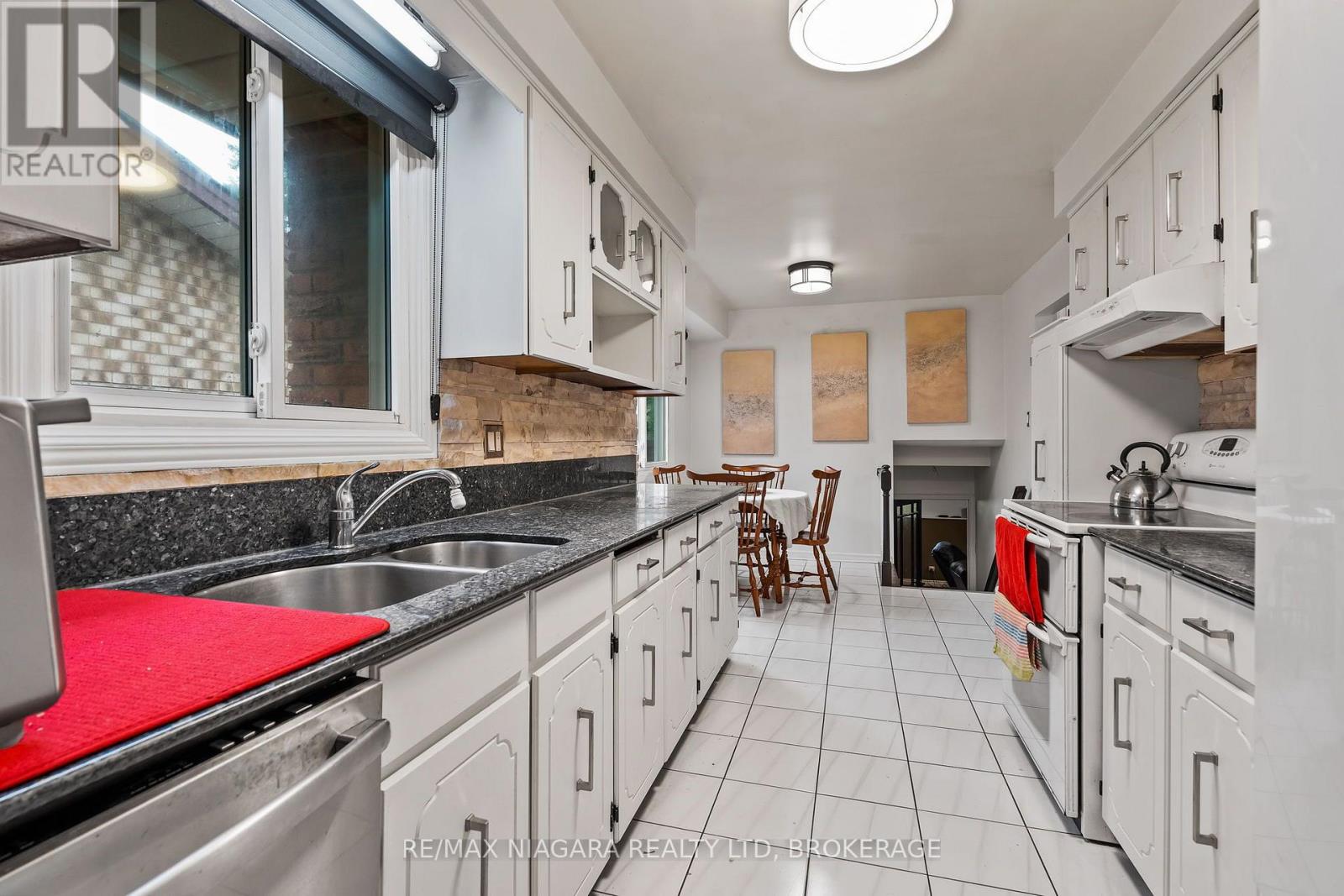 6186 DELTA DRIVE - 9