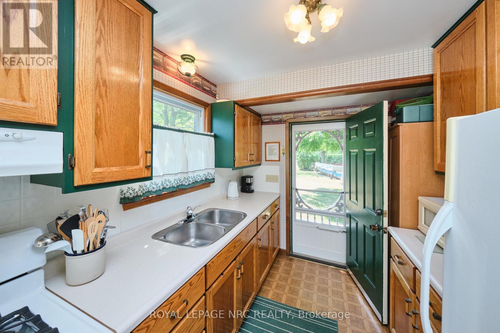 5 MOHAWK POINT ROAD - 31