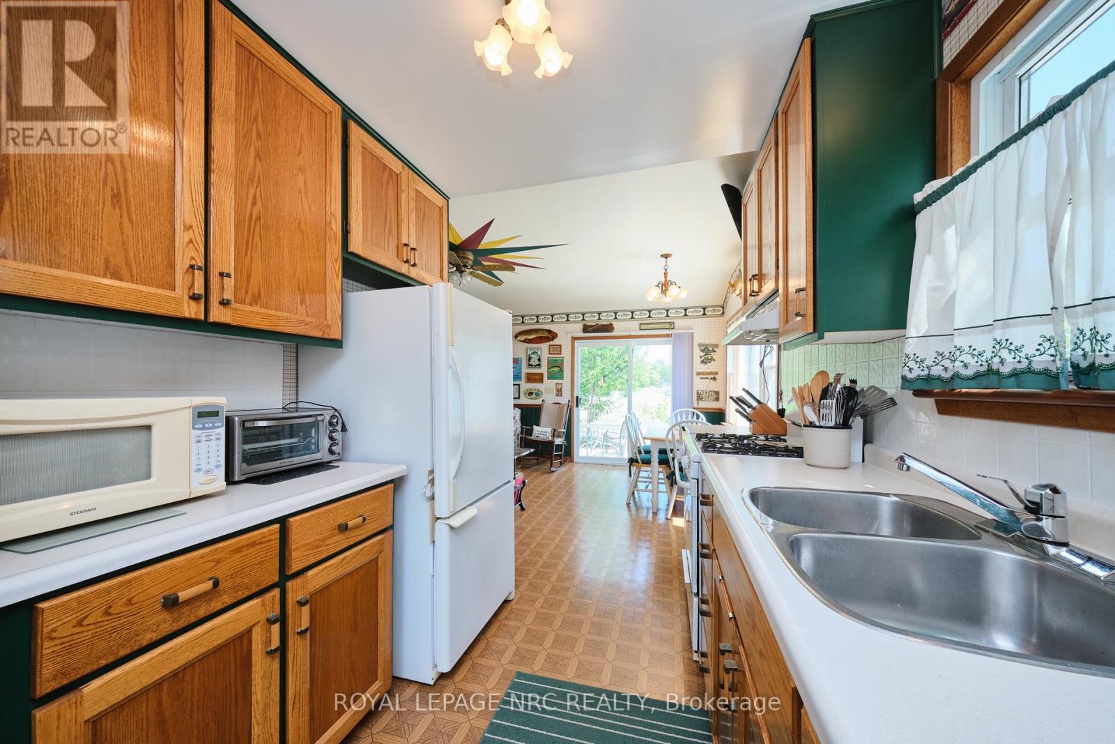 5 MOHAWK POINT ROAD - 32