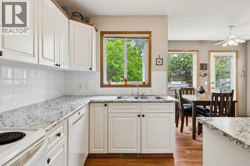 859 Somerset Drive SW - 14