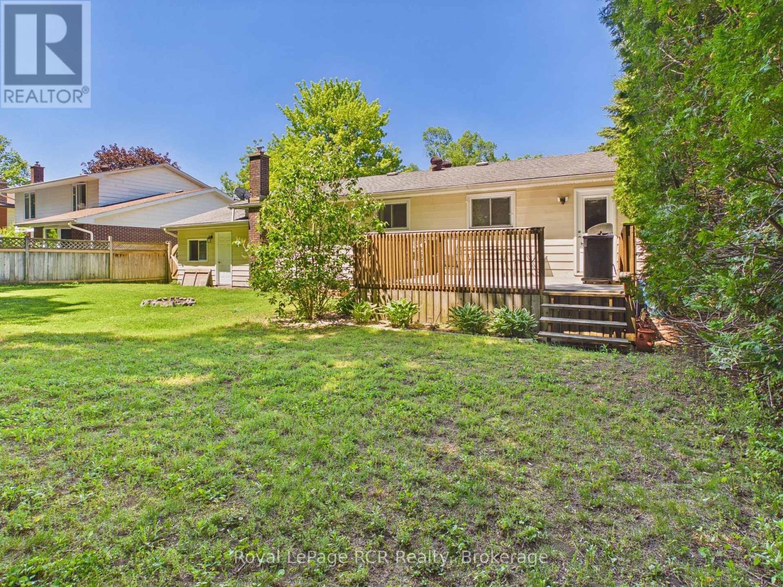 383 WELLINGTON STREET - 42