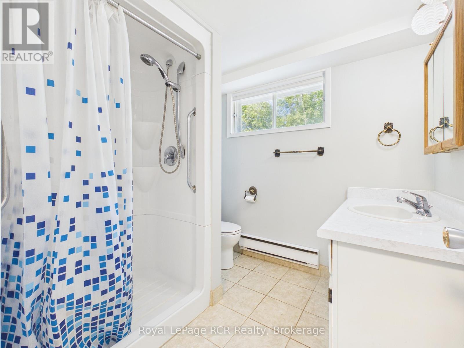 383 WELLINGTON STREET - 35