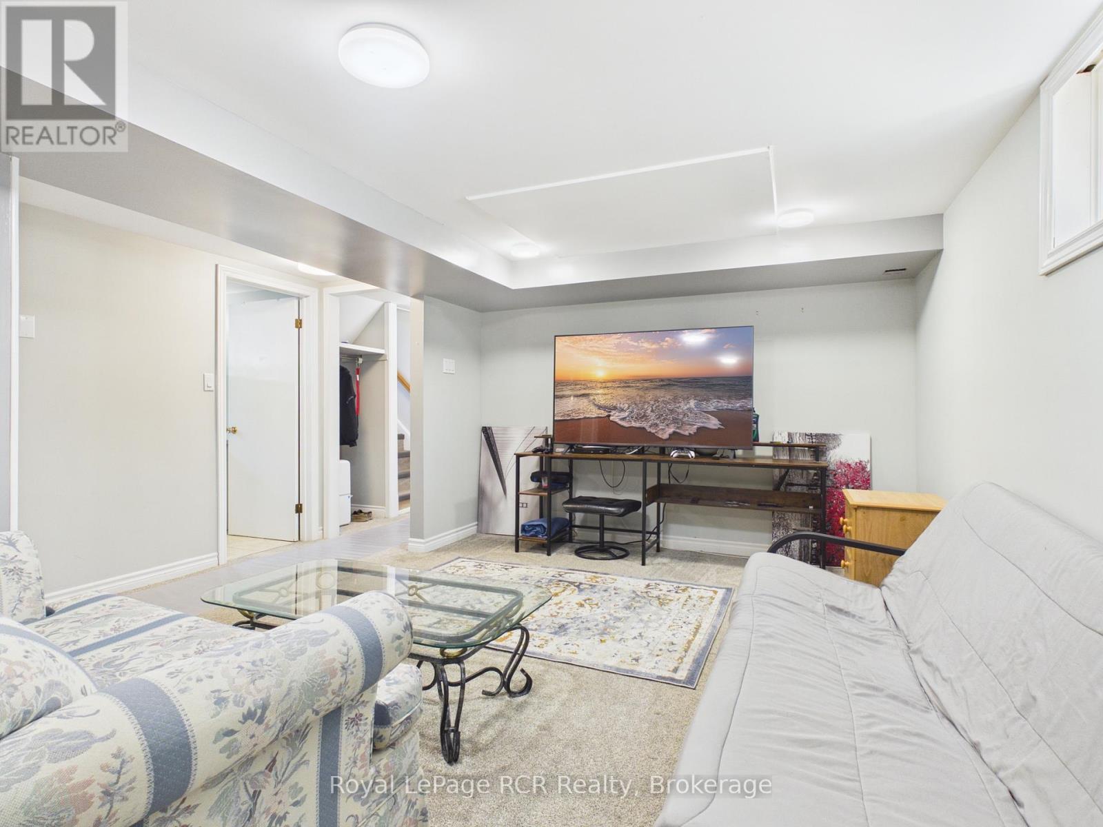 383 WELLINGTON STREET - 33