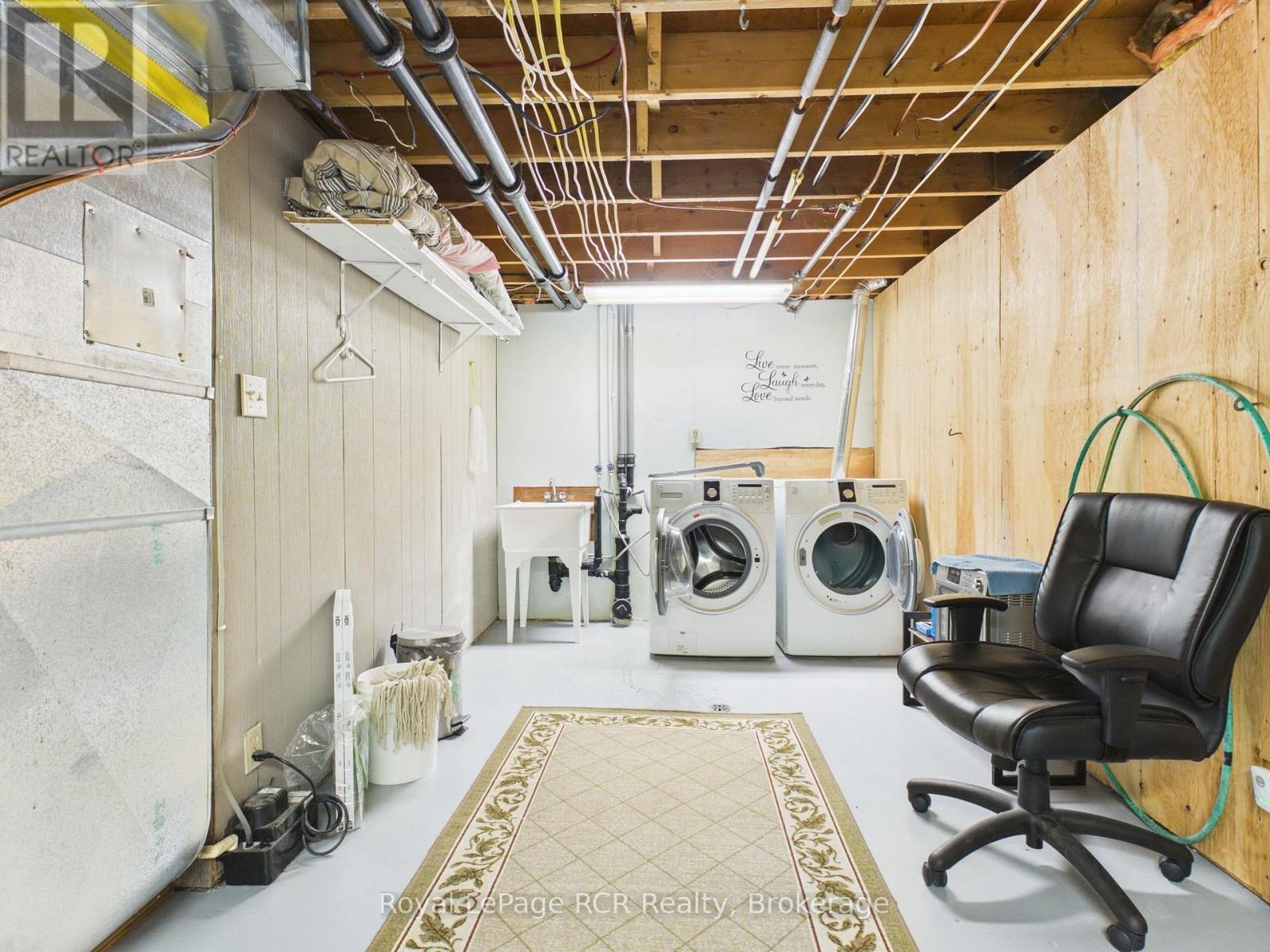 383 WELLINGTON STREET - 36