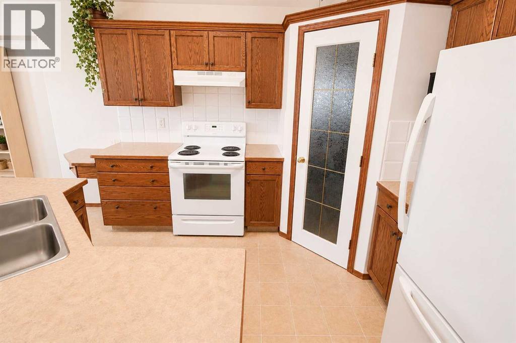 Listing photo – 96 Duckering Close, Red Deer