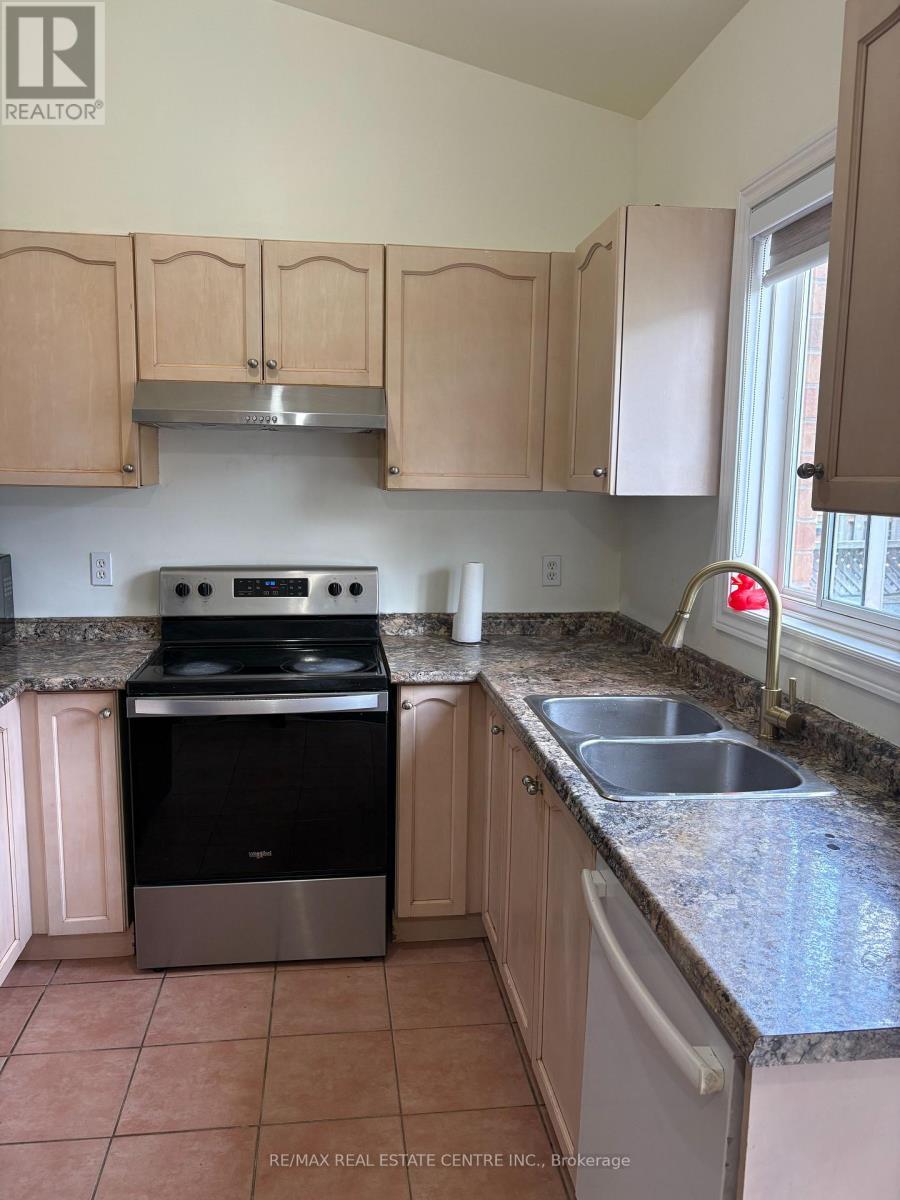 799 LEDBURY CRESCENT - 10