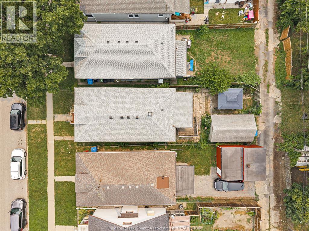 497 MCKAY AVENUE - 35
