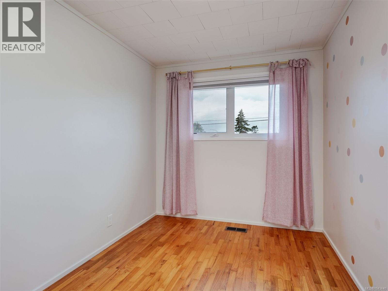 3871 Carey Rd - 20