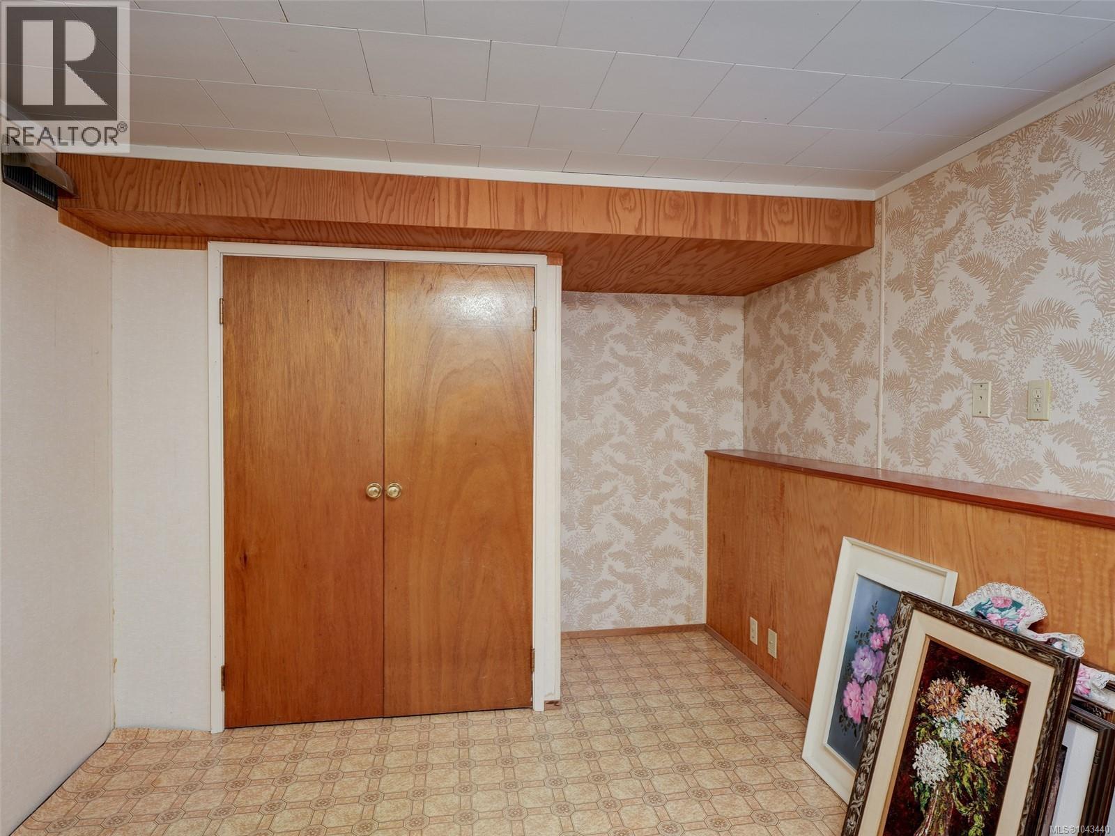 3871 Carey Rd - 22