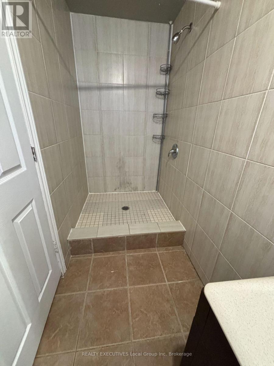 251 CEDAR HEIGHTS ROAD W - 13