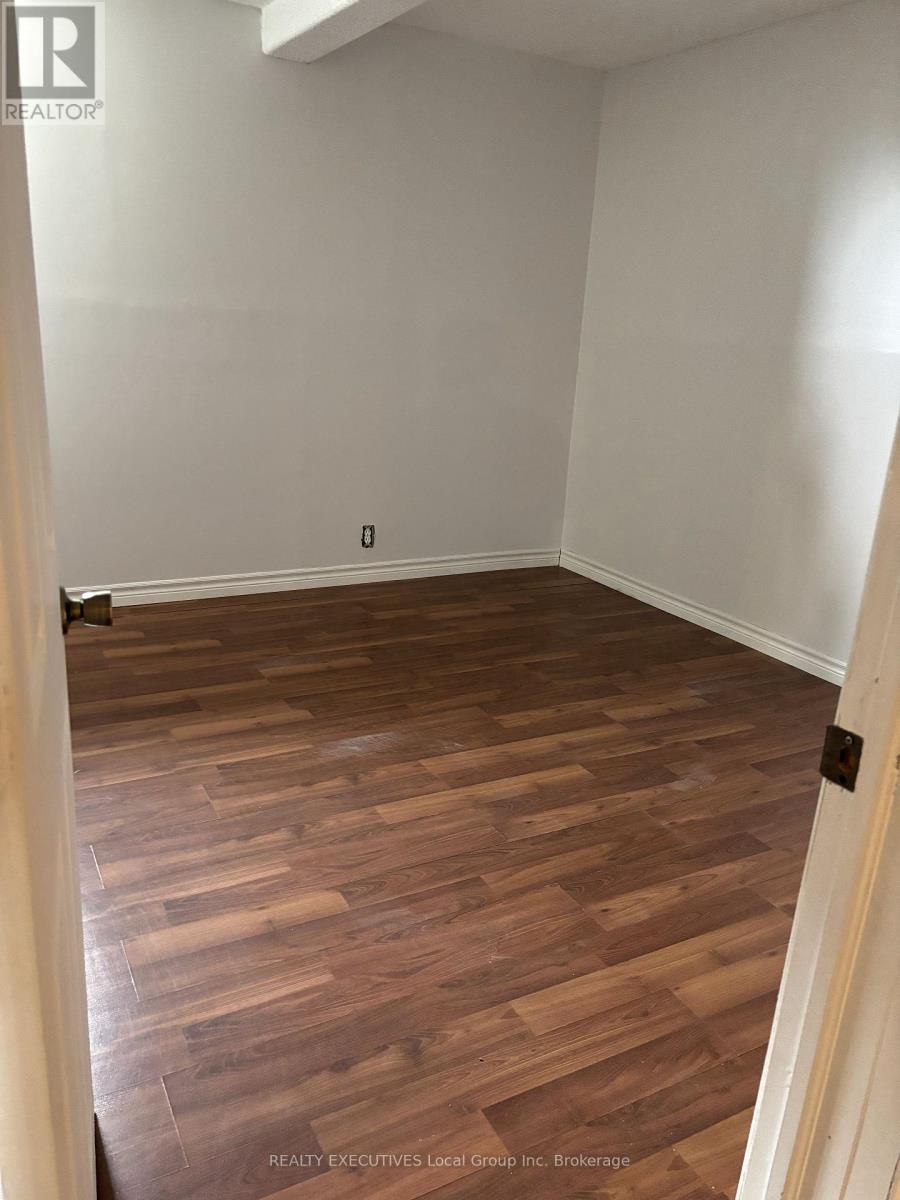 251 CEDAR HEIGHTS ROAD W - 7