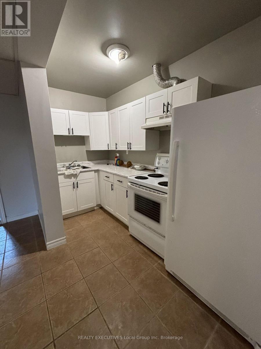 251 CEDAR HEIGHTS ROAD W - 9