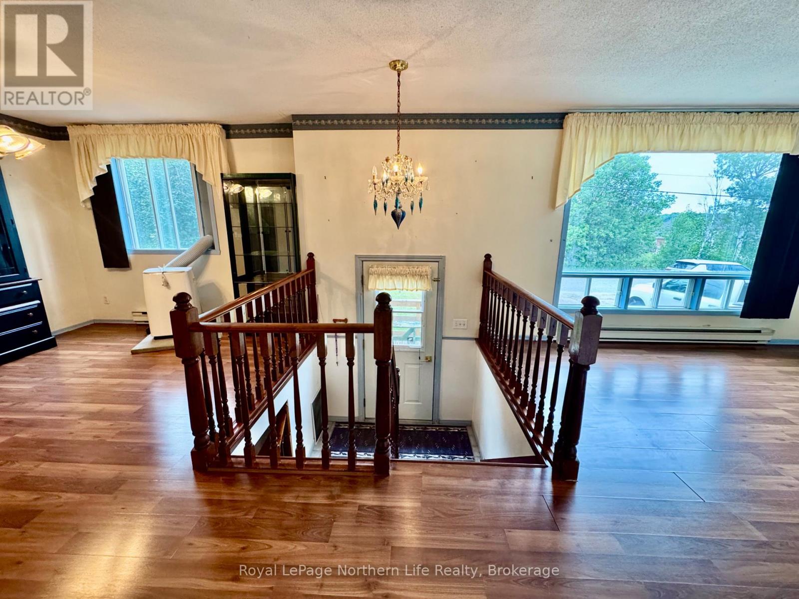 38 BIG BEND AVENUE - 10