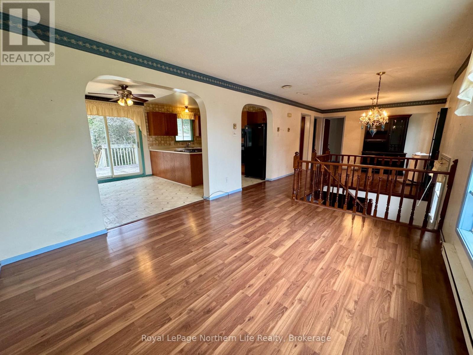 38 BIG BEND AVENUE - 11