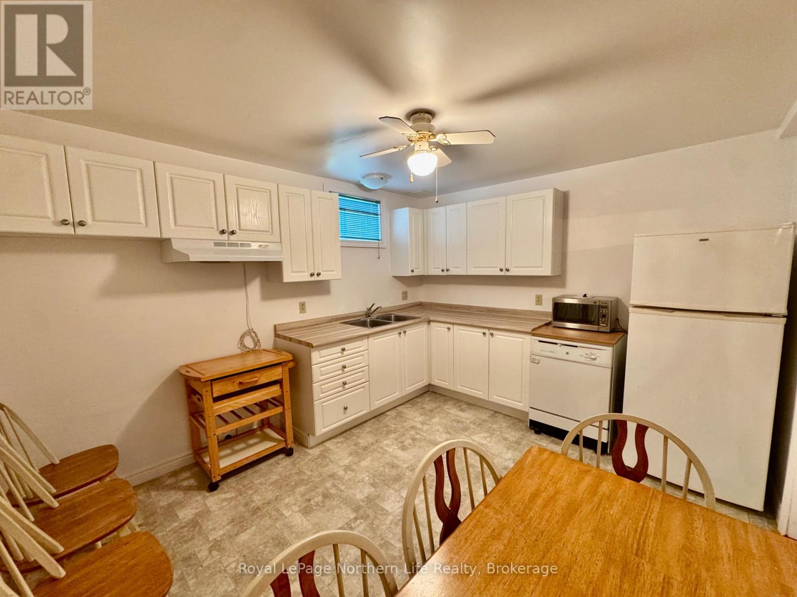 38 BIG BEND AVENUE - 20