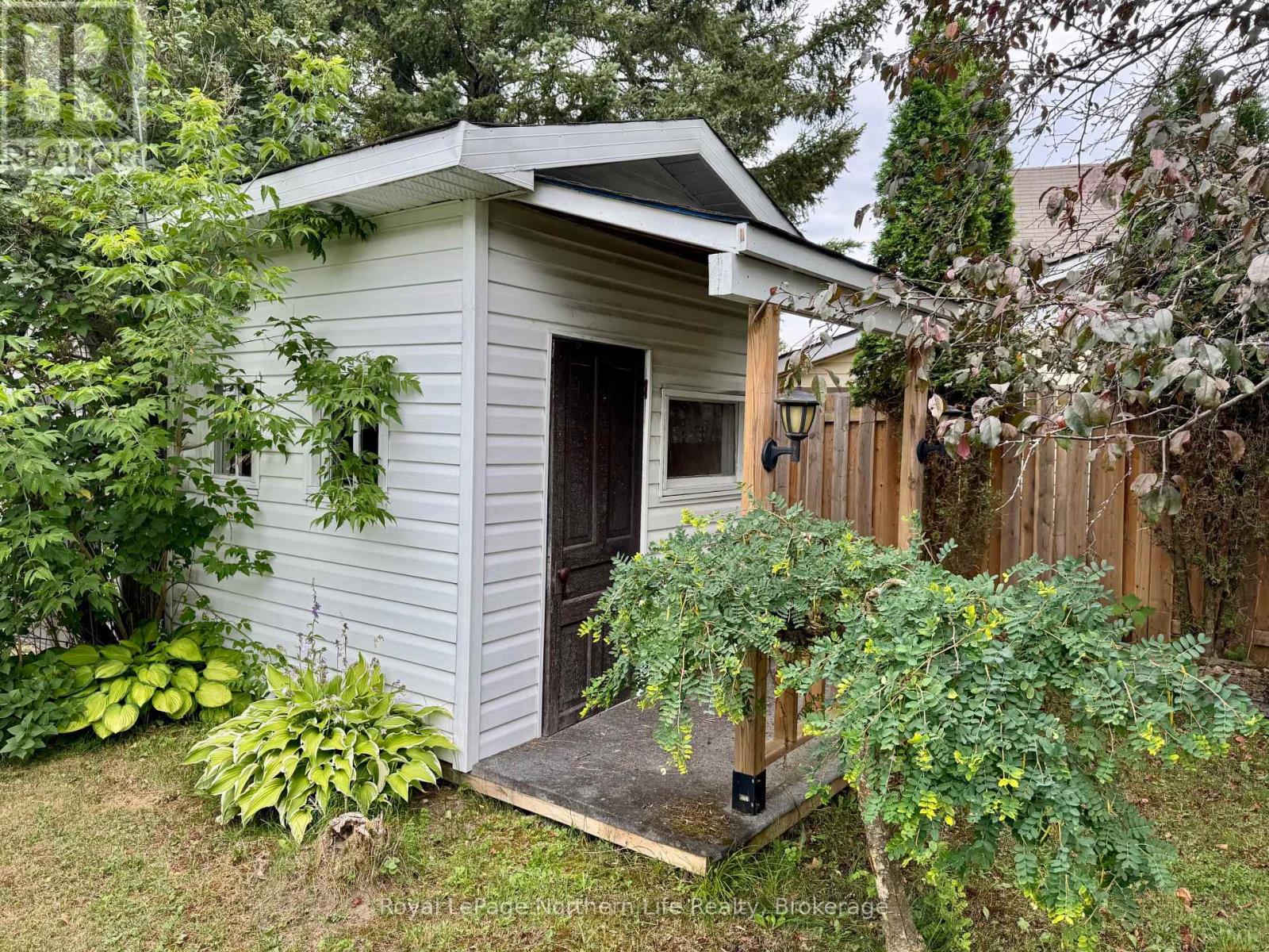 38 BIG BEND AVENUE - 3