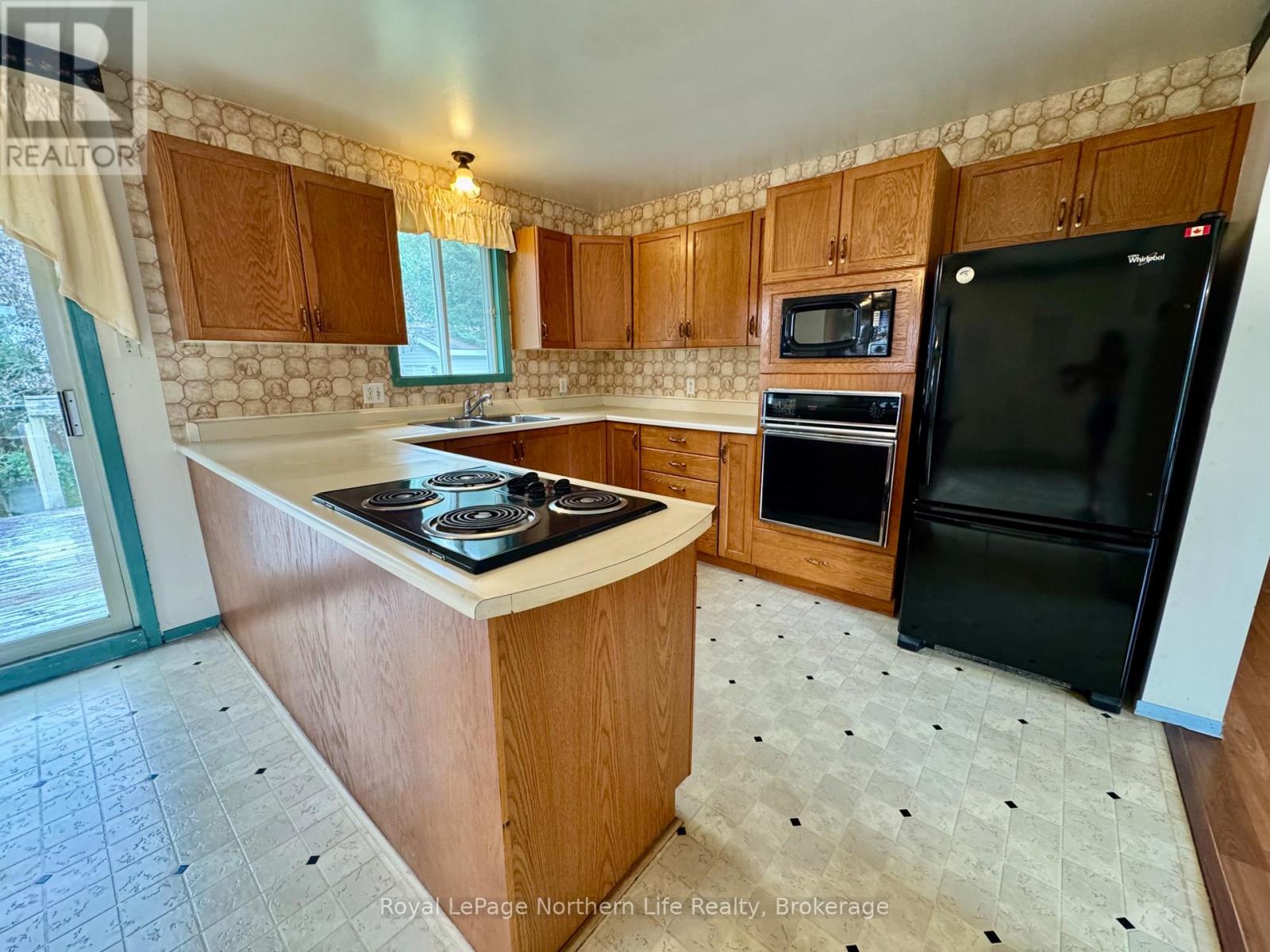 38 BIG BEND AVENUE - 7
