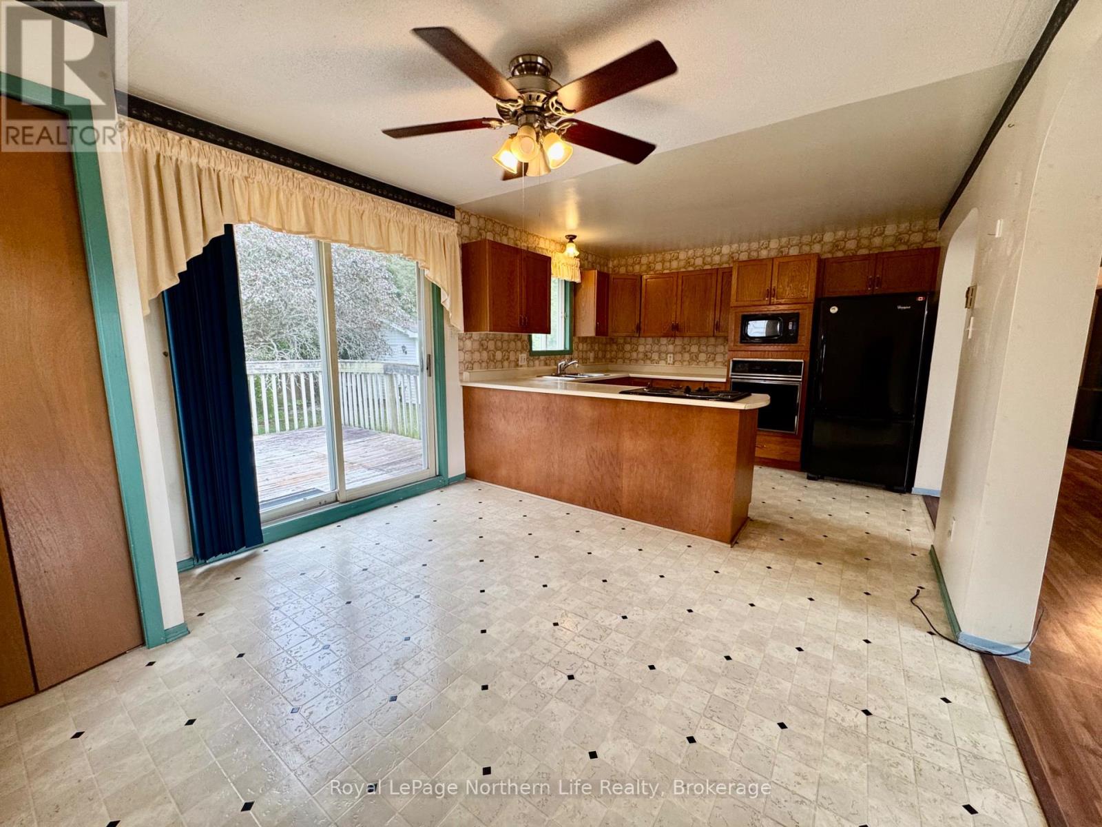 38 BIG BEND AVENUE - 8