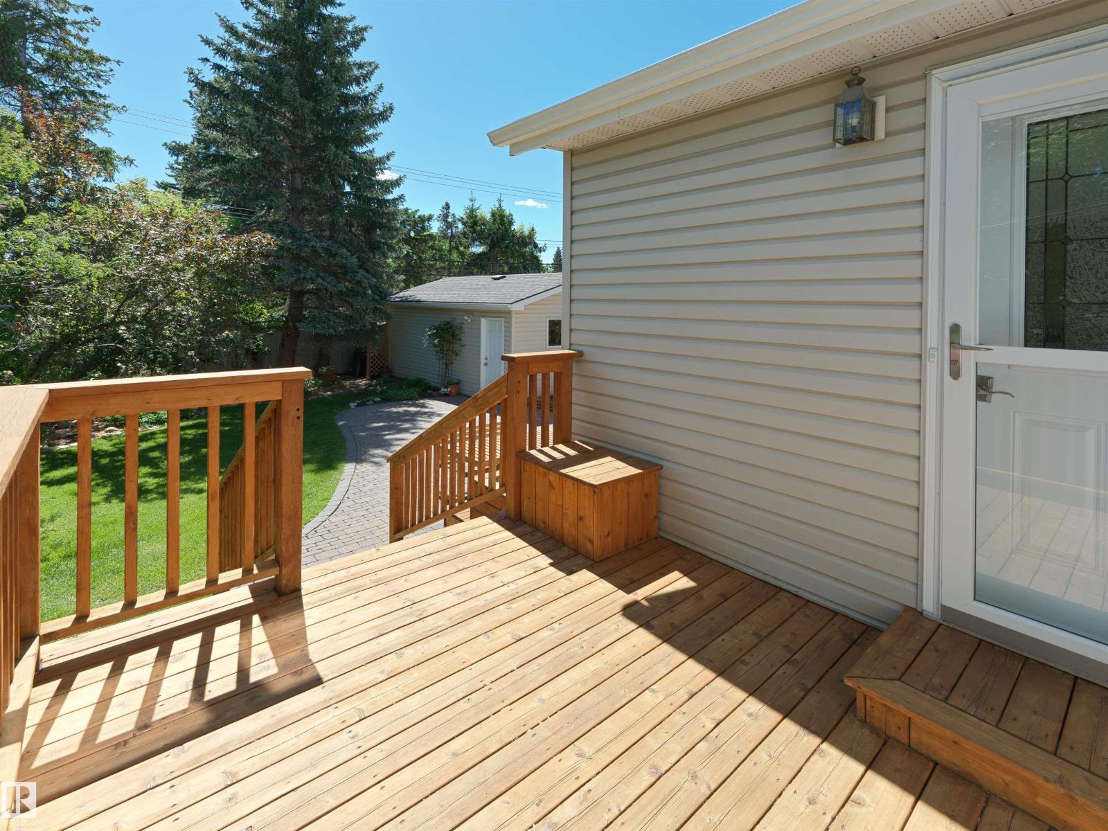 11635 72 AV NW - 41