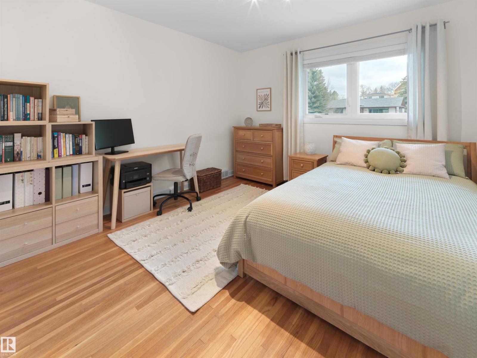 11635 72 AV NW - 19