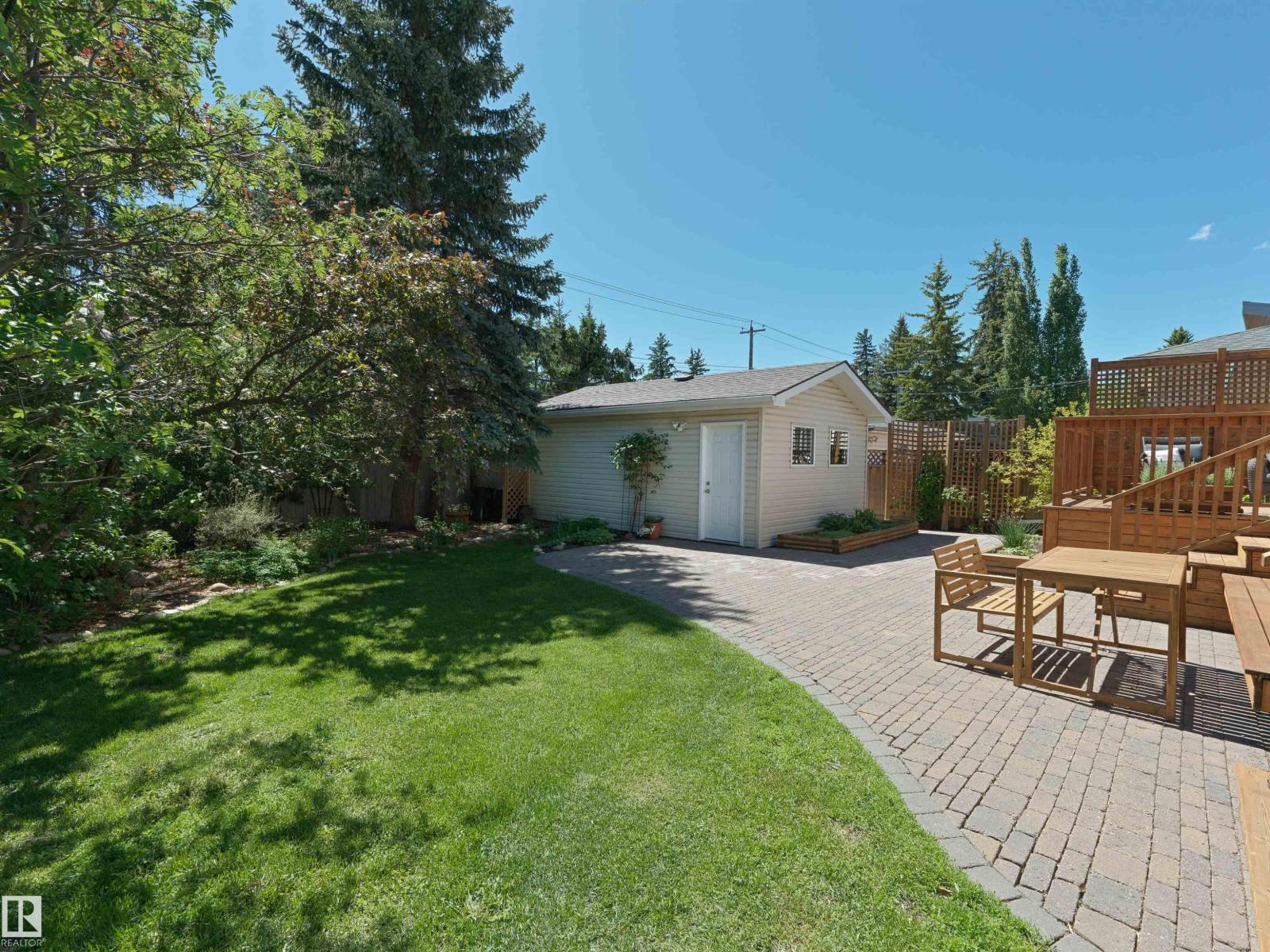 11635 72 AV NW - 47