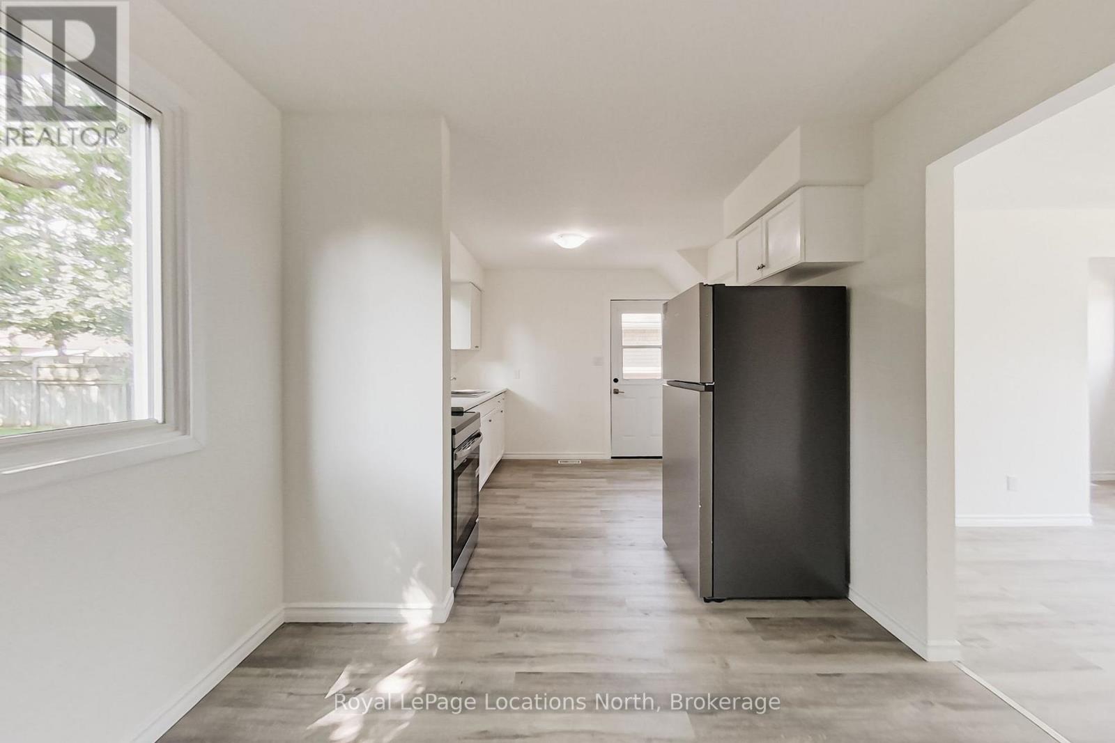 71 GIBBARD CRESCENT - 10