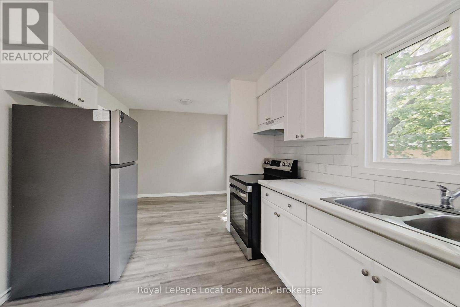 71 GIBBARD CRESCENT - 12