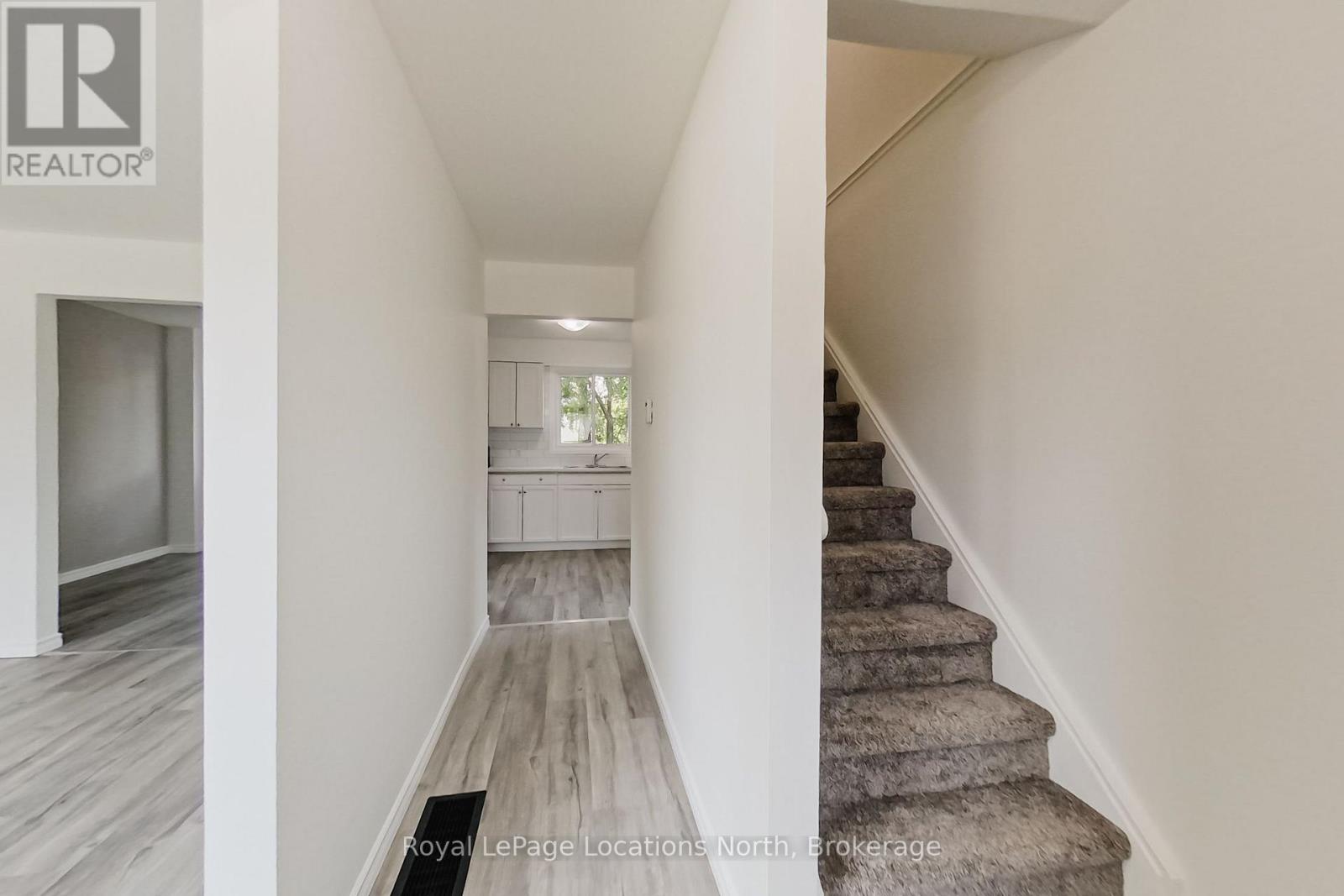 71 GIBBARD CRESCENT - 14