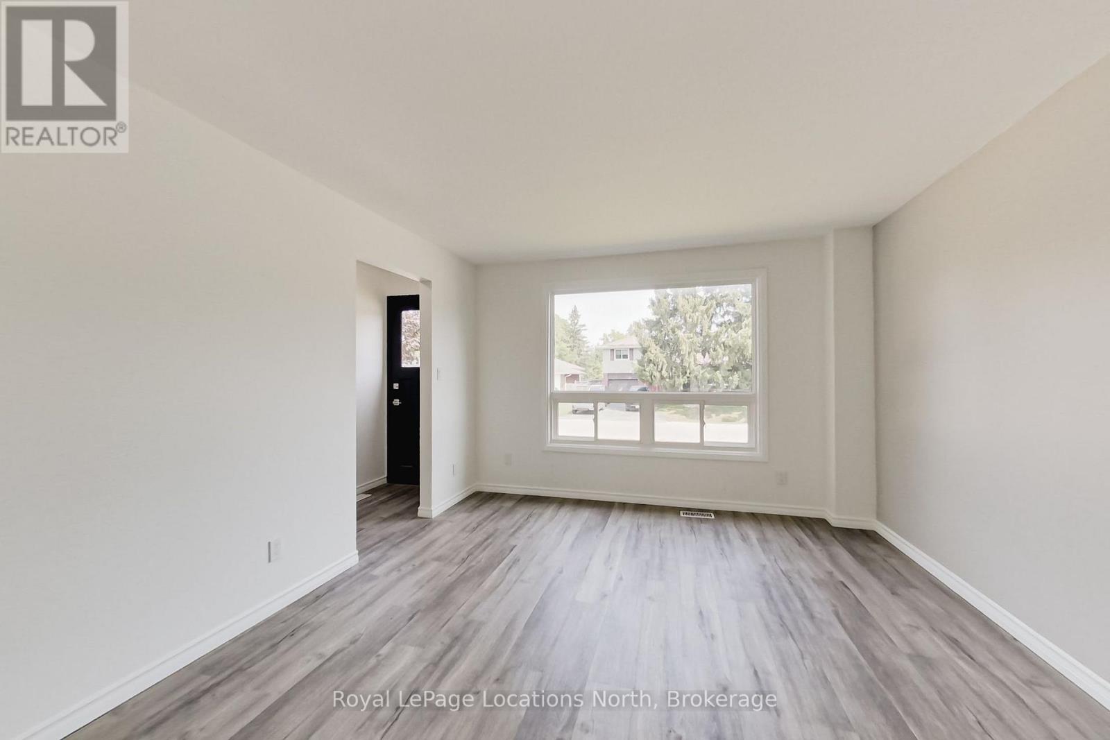 71 GIBBARD CRESCENT - 7