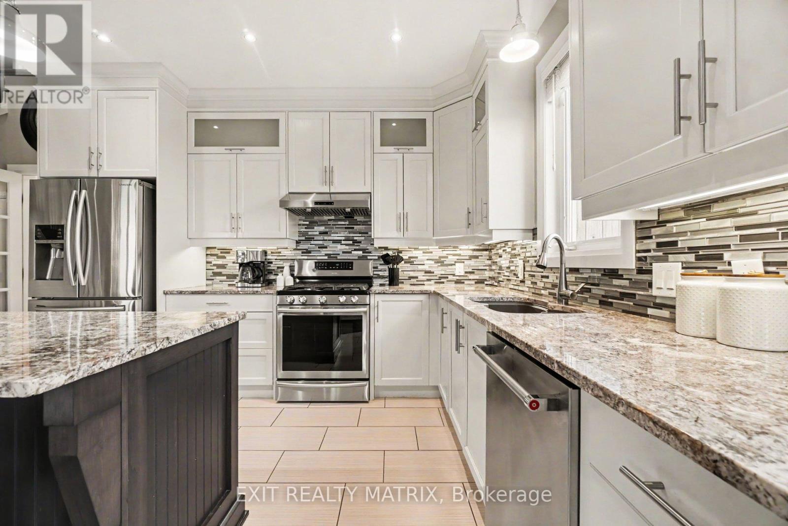 208 NELLIE STREET - 12