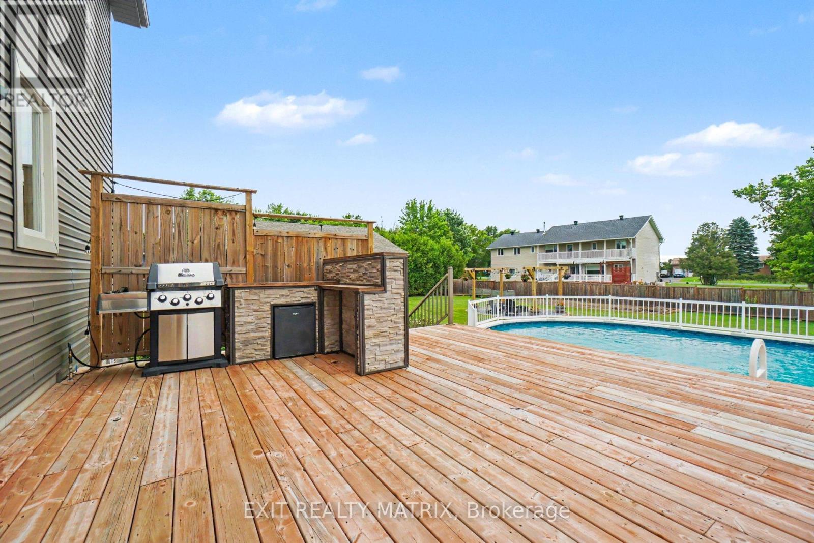 208 NELLIE STREET - 28