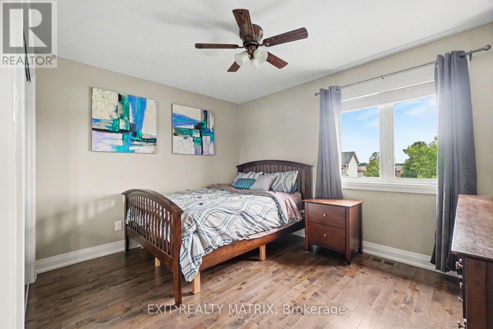 208 NELLIE STREET - 23