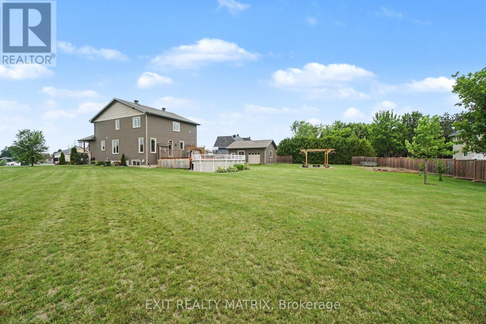 208 NELLIE STREET - 36