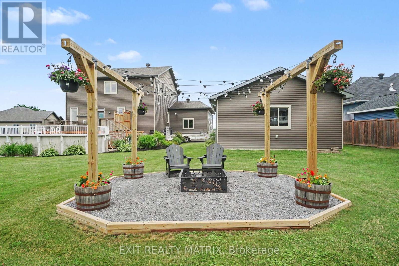 208 NELLIE STREET - 30