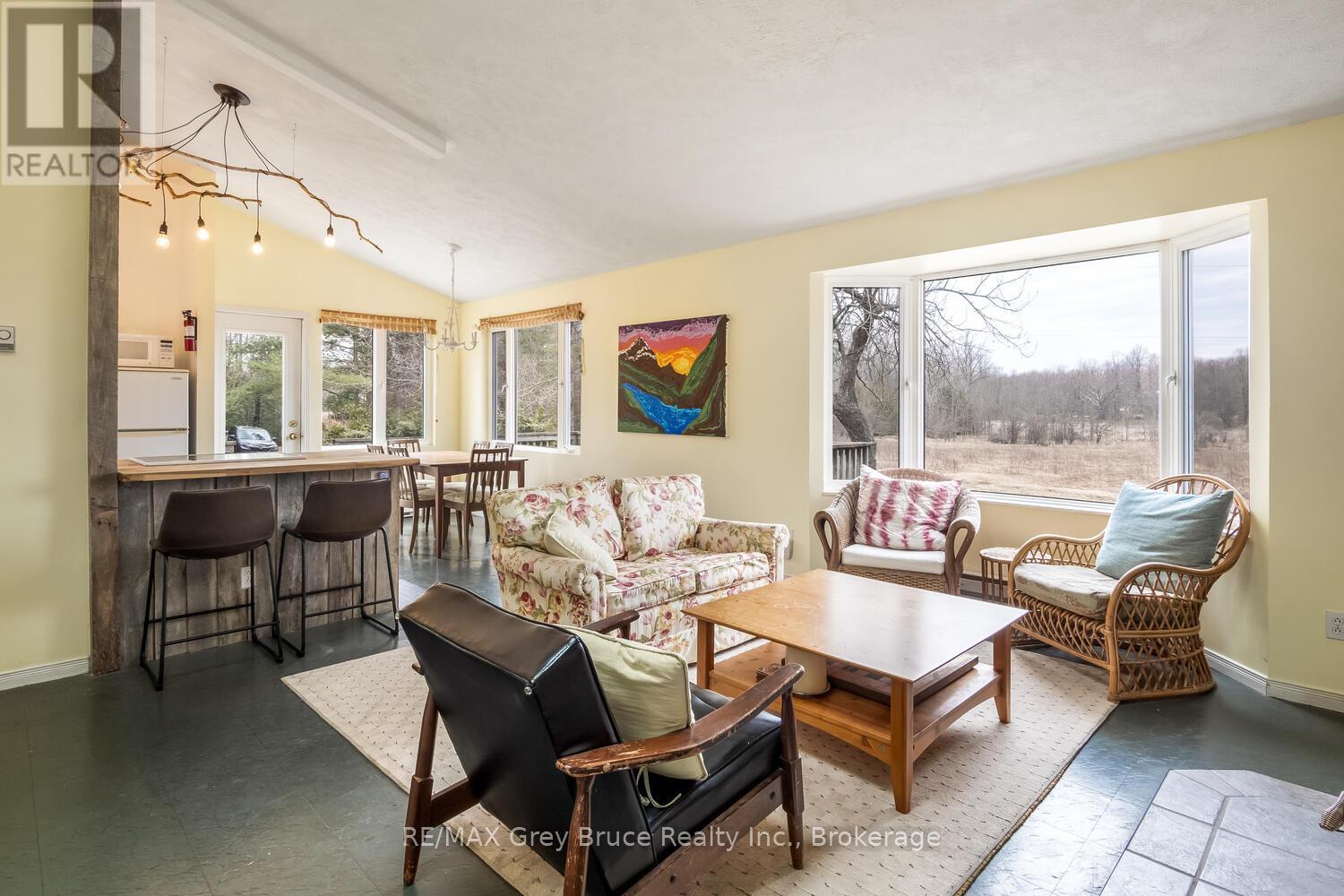 65 LAWRENCE ROAD - 12