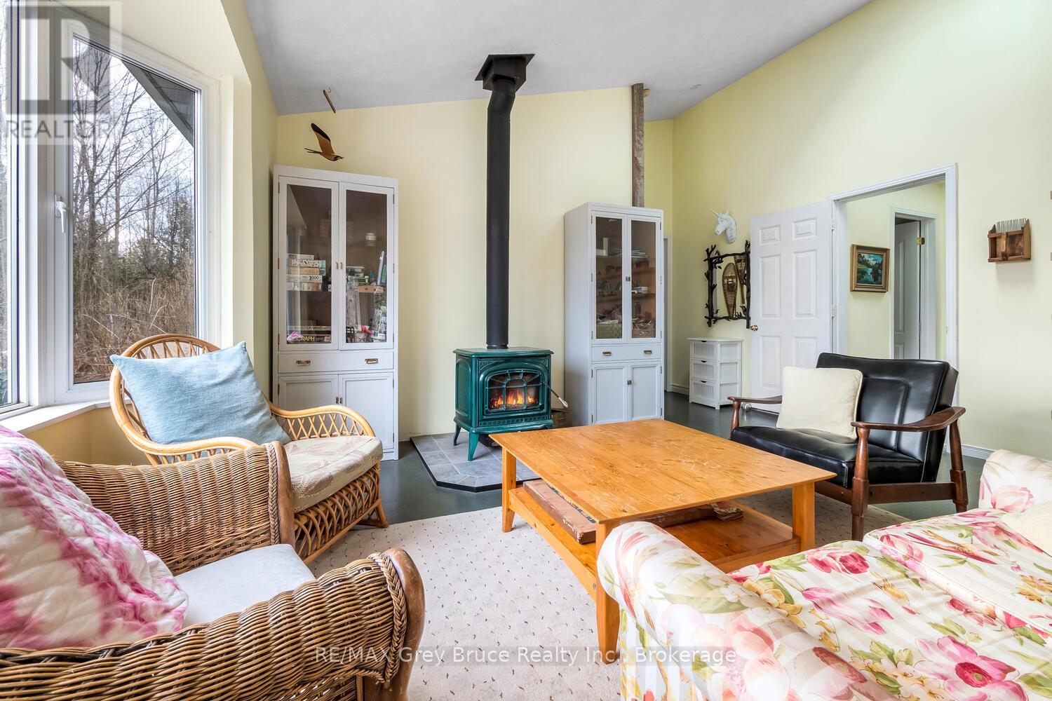 65 LAWRENCE ROAD - 14