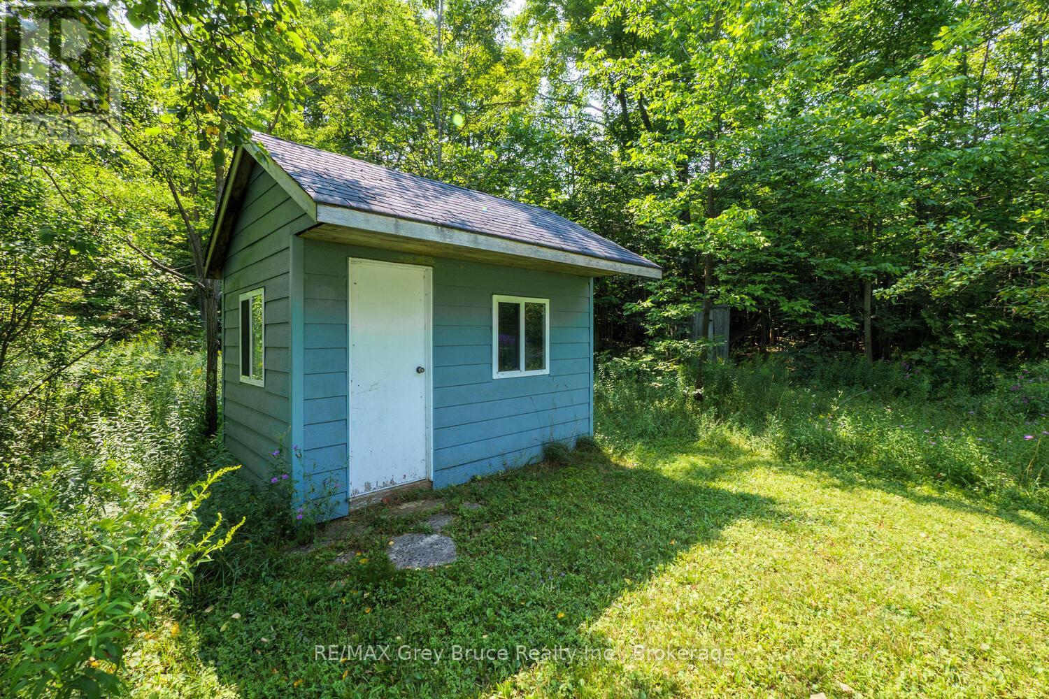 65 LAWRENCE ROAD - 48