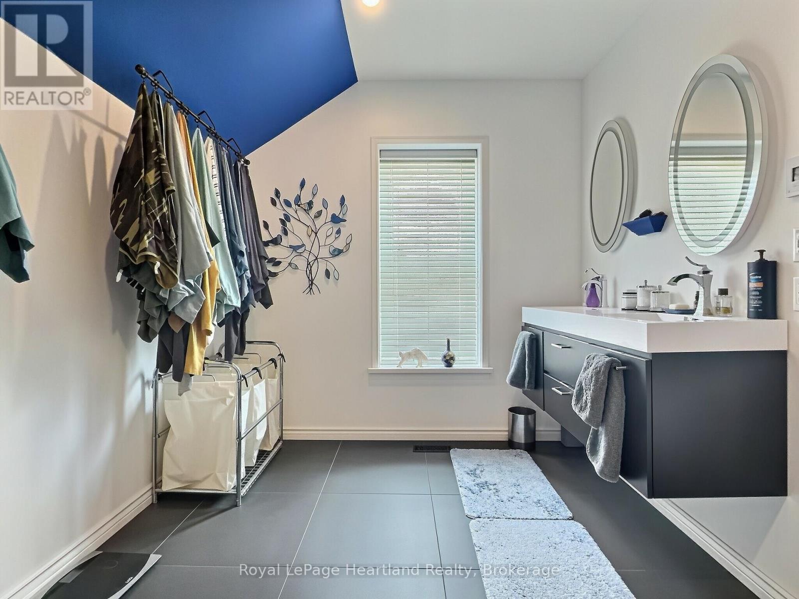 425 WILLIAM STREET - 31