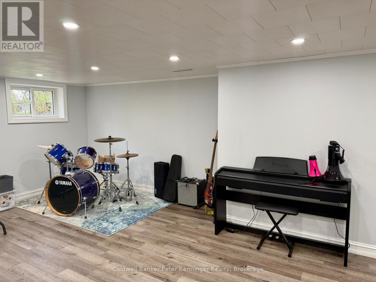 24 MULLEN DRIVE - 28