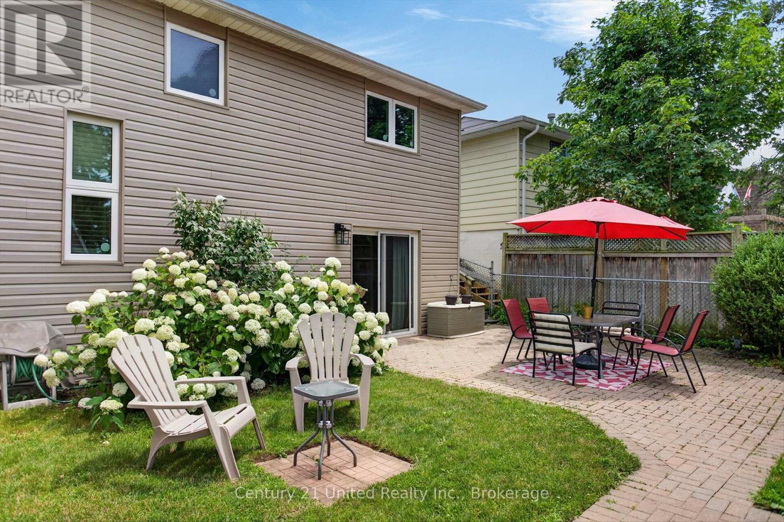 2121 MEADOWVIEW ROAD - 46