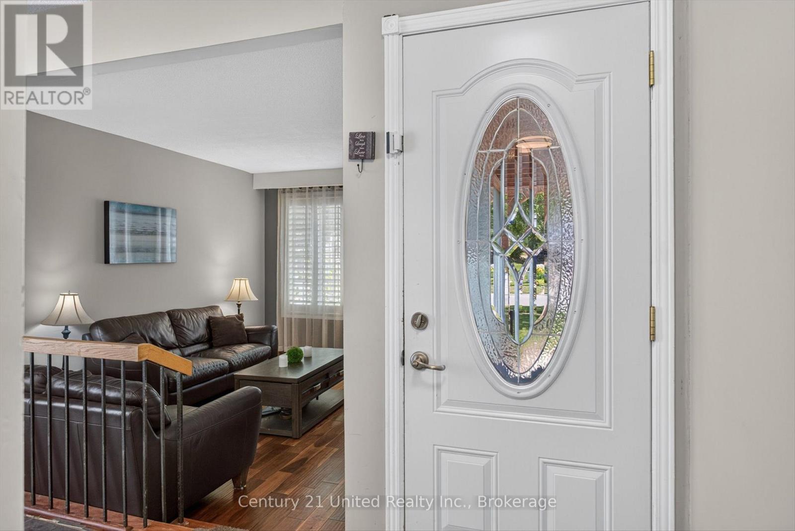 2121 MEADOWVIEW ROAD - 9