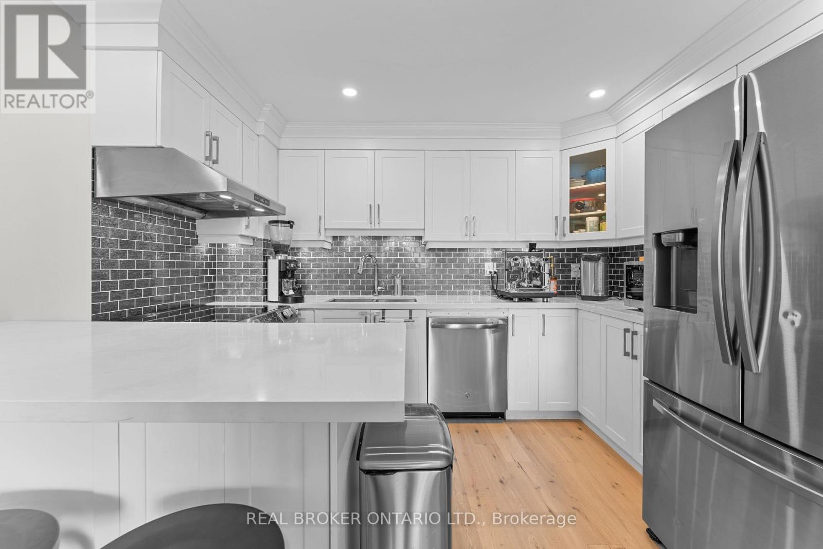 #502 99 CAMERON STREET - 4